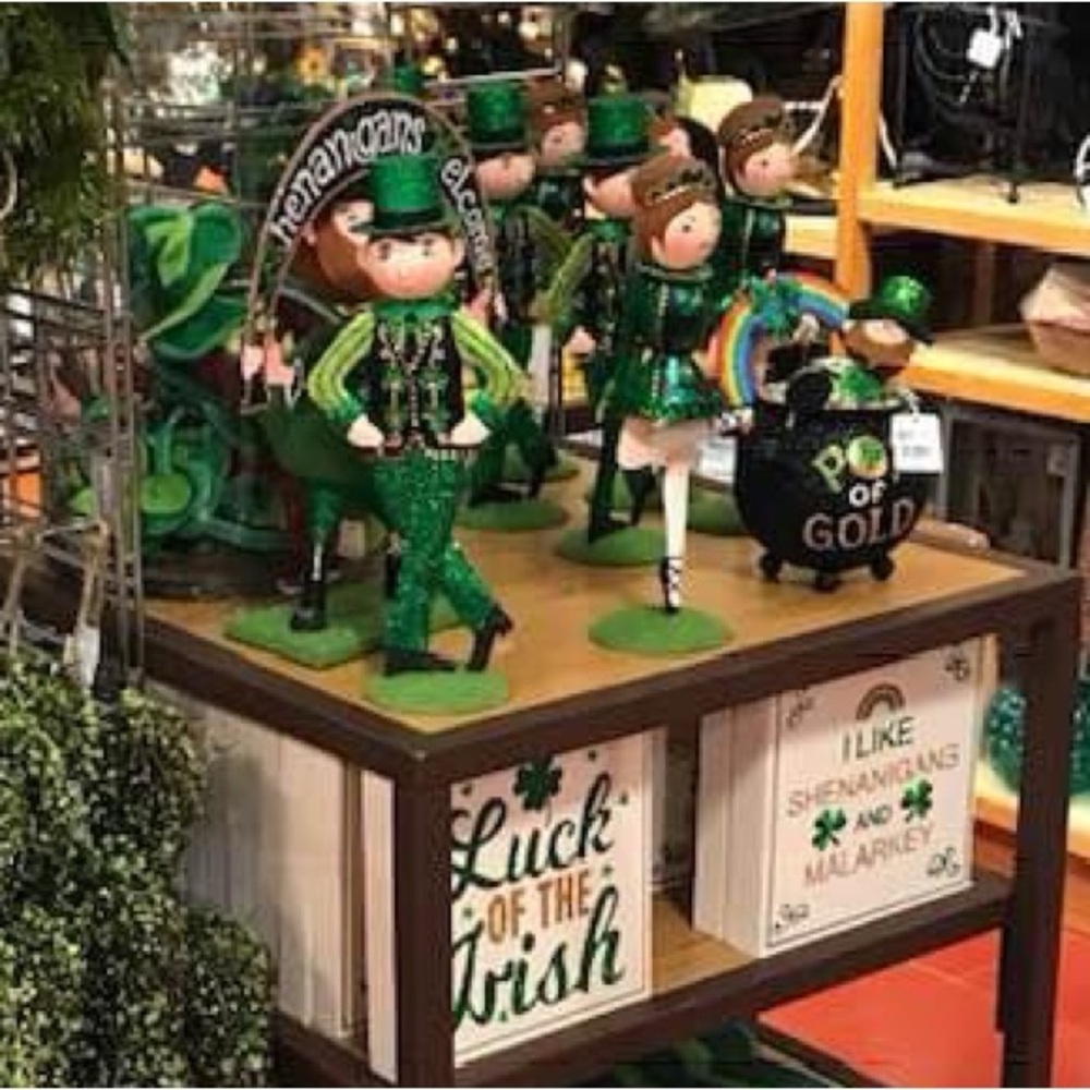ISO these Pier 1 Imports St. Patrick’s Day items. Will pay well above retail.